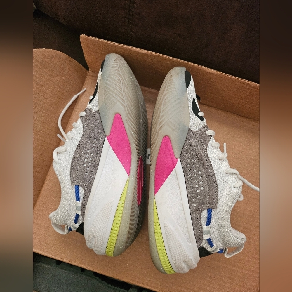 Puma Kids Performance Basketball Multi-Color Athletic Shoes size 4C. - Picture 7 of 13